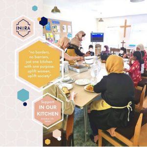 Eating together during the sessions